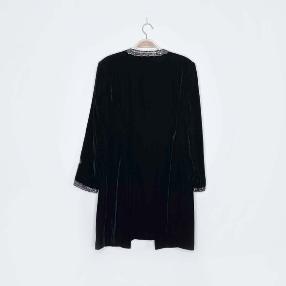 ⚡️SOLD⚡️ 
vintage anne carson gold beaded black velvet tie front jacket - Picture 4 of 7